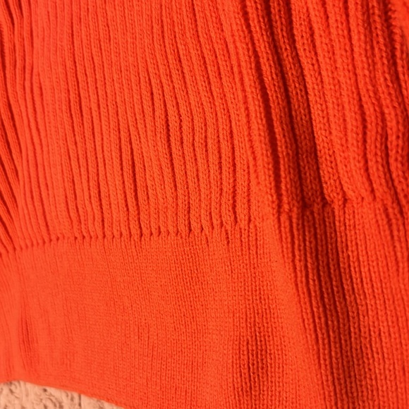 Size XL sweater - Picture 12 of 12